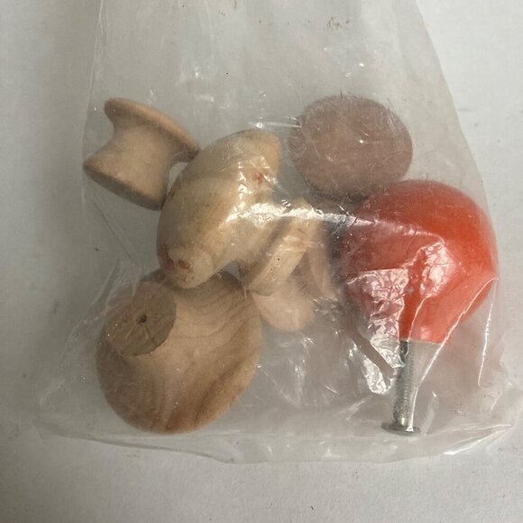 Lot 7 Vintage Drawer Knobs Dresser Pulls Wood Metal - Picture 6 of 6